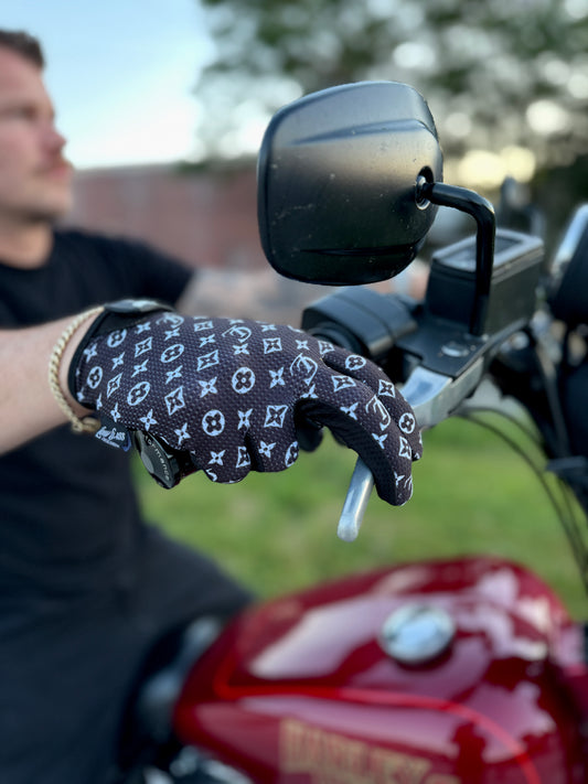 Low Class Gloves LC